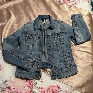 H&M jean jacket size 4